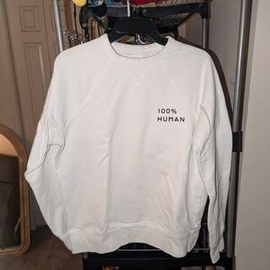 White small Everlane crewneck sweater